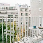 Nice Studio With Balcon Near The Bois De Boulogne